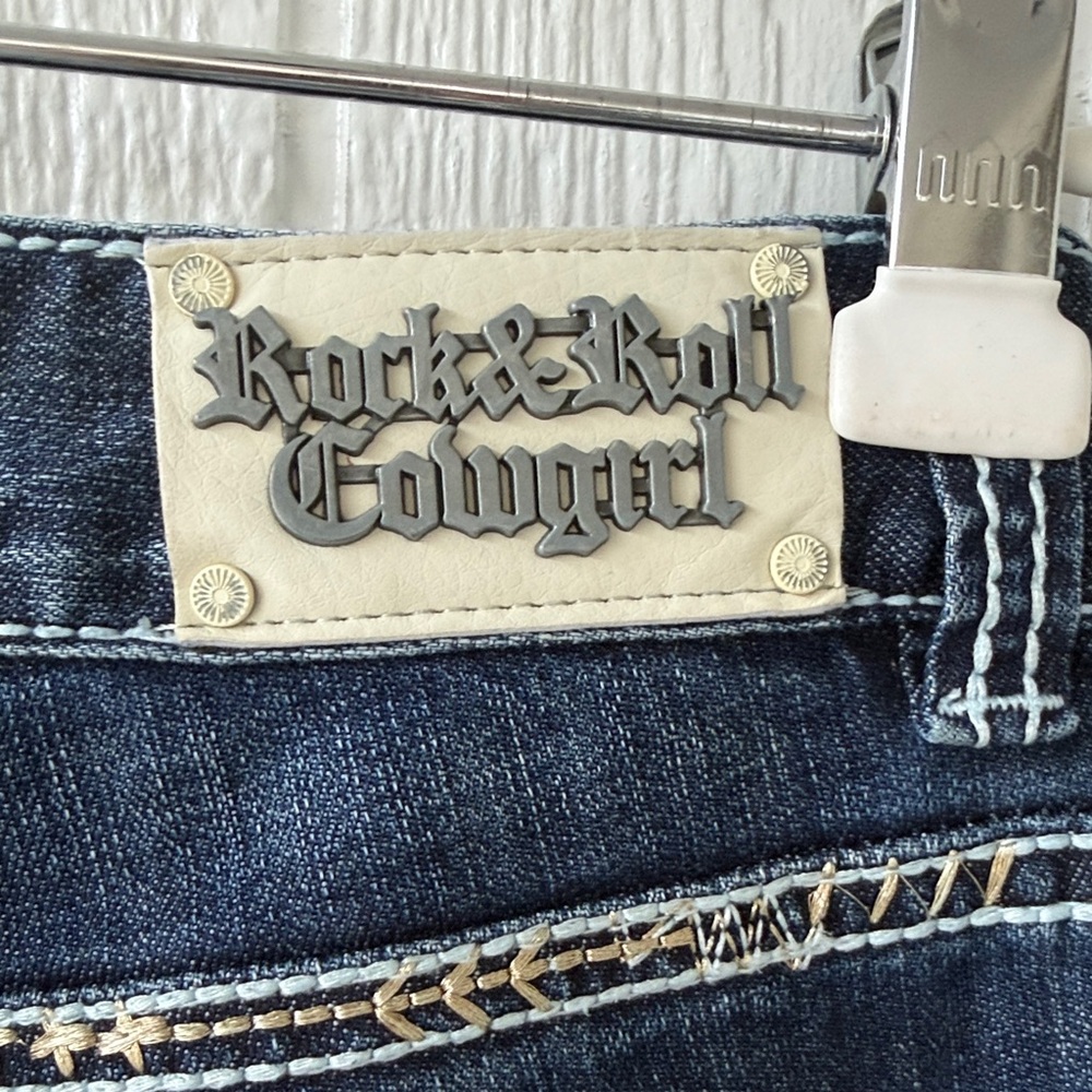 Rock and Roll Cowgirl Low Rise Bootcut Rhinestone denim jeans sz 26 x 36 - Picture 5 of 14
